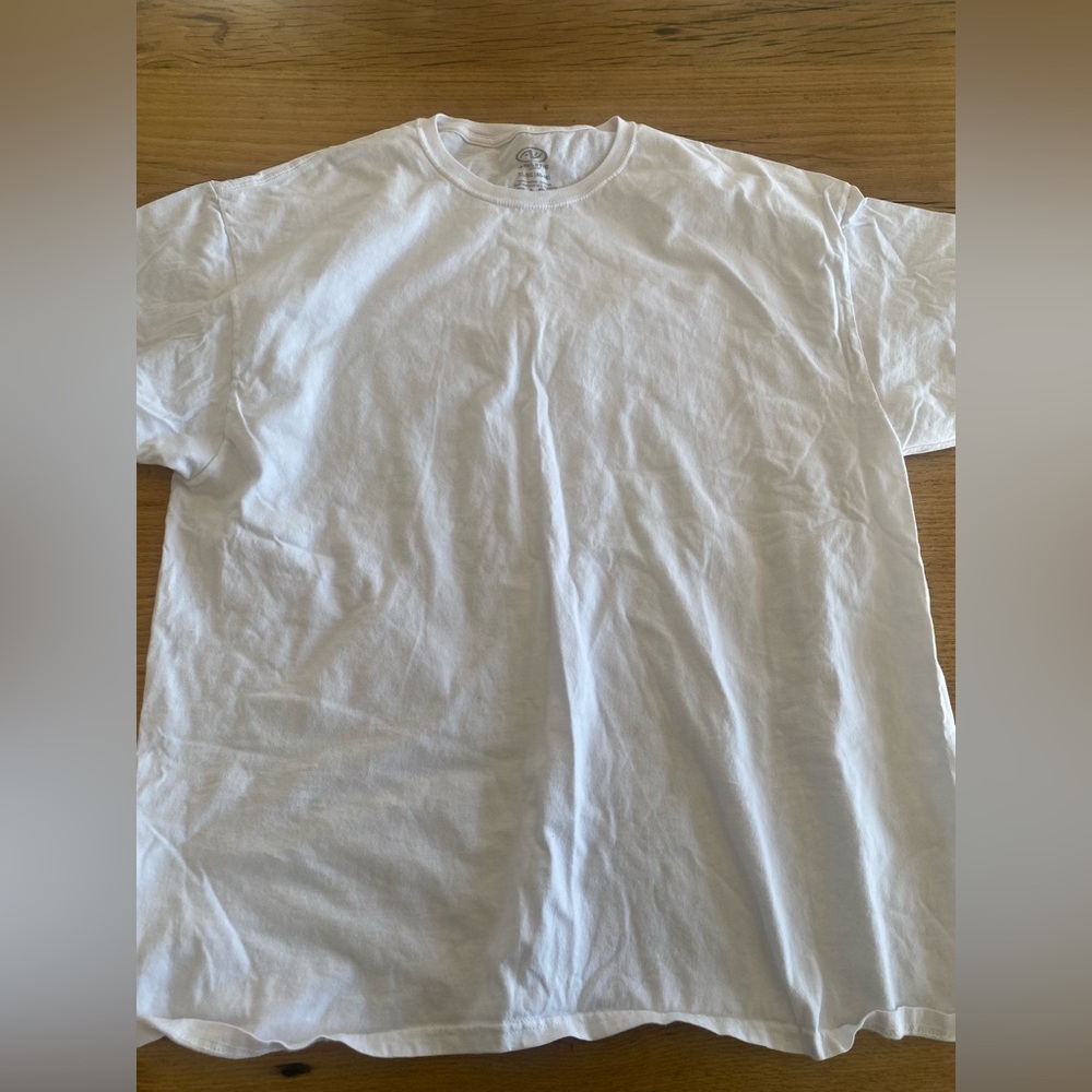 Athletic Classic White Tee Shirt Men’s‎ XL Preowned